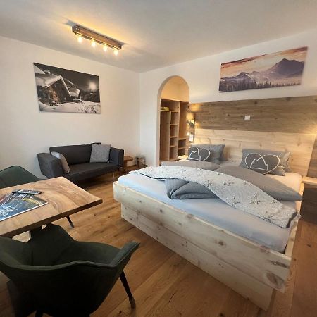 Hotel Berghof Haselsberger Sankt Johann in Tirol Exterior foto